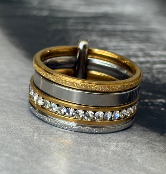 GOLD SHINE RING (Size 9)