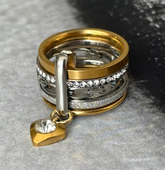 CHEVALIER TWIST SHINE RING ( Size 5)