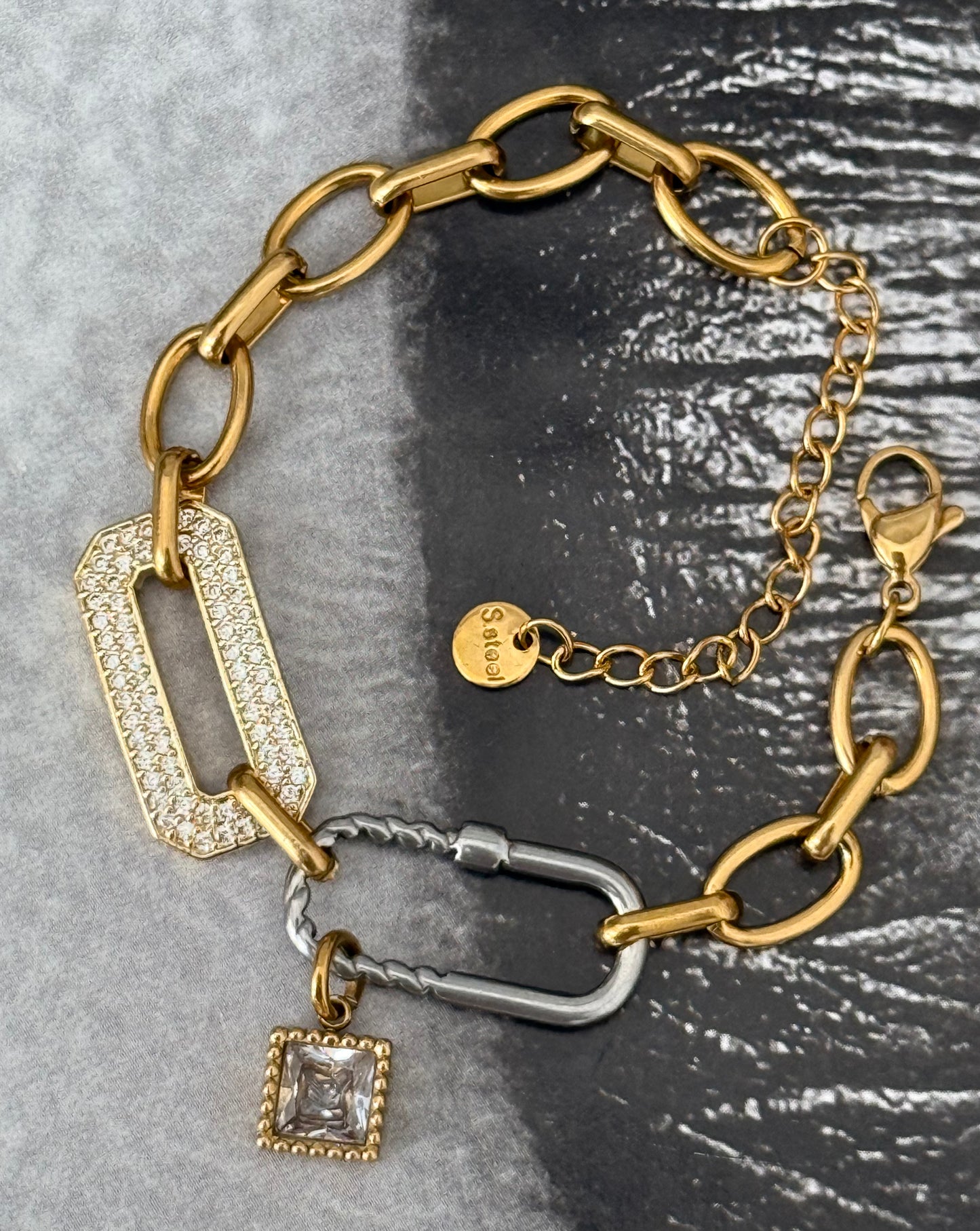 MIXED METAL GOLD BRACELET