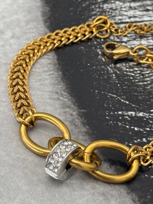 GOLDEN LINK LUXE BRACELET