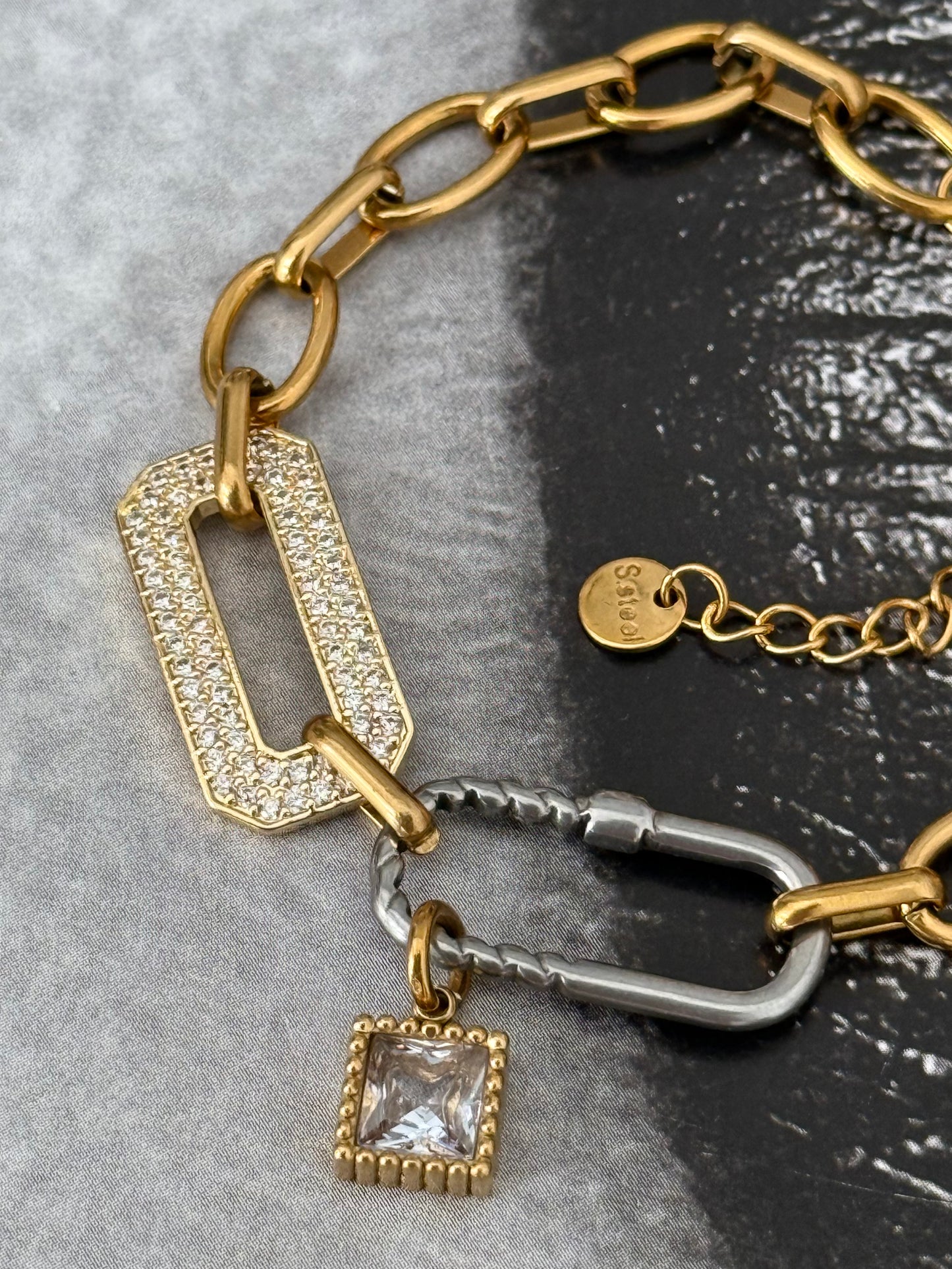 MIXED METAL GOLD BRACELET
