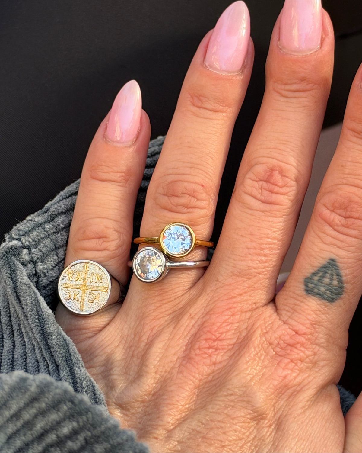 GLOW RING