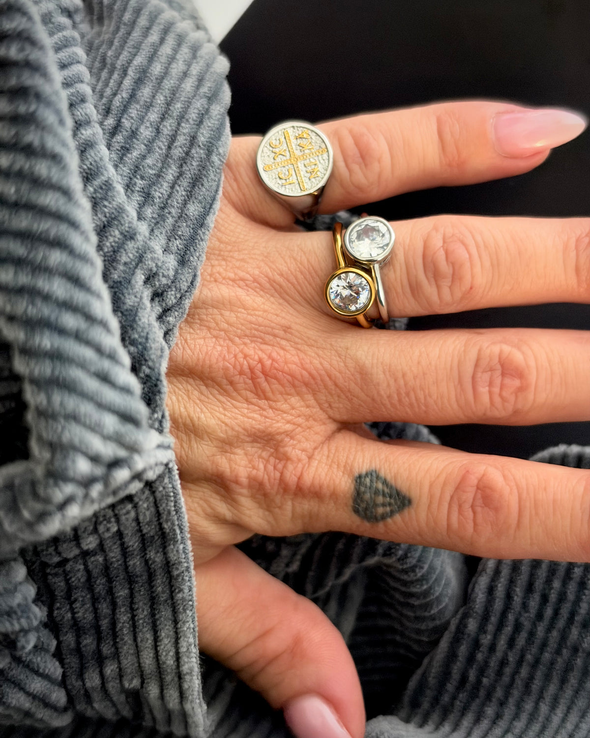 GLOW RING